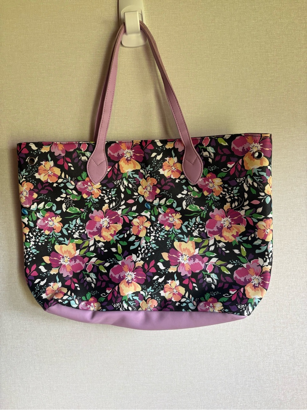 Amazon Essentials Floral Canvas Tote in Black with Pink Trim